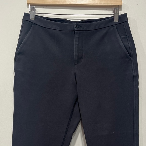 Lululemon City Trek Trouser II 28” in Black size 8 - Picture 8 of 13